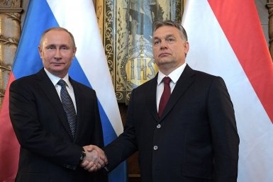 Виктор Орбан созвонился с Владимиром Путиным commons.wikimedia.org