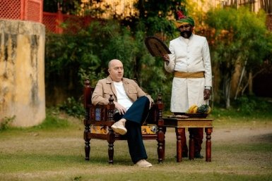 Скриншот из шоу Кадр из шоу &quotТайный миллионер&quot (16+)