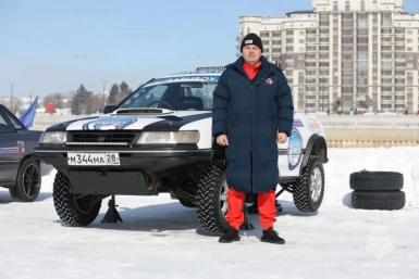 Монстра на колесах собрал амурский пожарный-гонщик