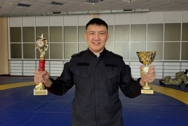 Барас Базаров тг-канал (18+) Дашинимы Батоболотова