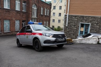 Росгвардейцы поймали мошенника, обманувшего девушку поддельным переводом за iPhone во Владивостоке Пресс-служба Управления Росгвардии по Приморскому краю