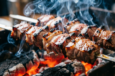 Не свиная шея: из этого отруба шашлык получается еще сочнее – мясо тает во рту 