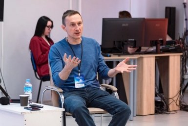"На Дальнем Востоке яркие истории сами вырываются наружу, как из жерла вулкана"