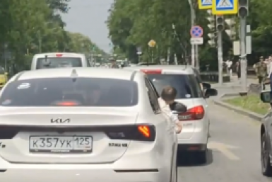 Ребёнок в окне авто обошёлся жительнице Уссурийска в 6000 рублей Пресс-служба УМВД России по Приморскому краю