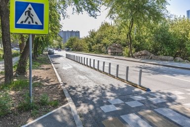 Делиниаторы устанавливают на перекрёстке Иманской и Комсомольской во Владивостоке пресс-служба администрации Владивостока