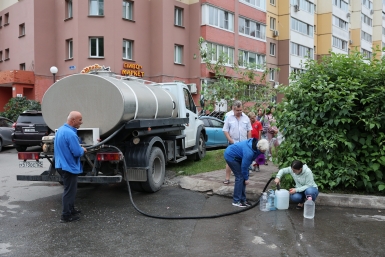 Вода, отключение воды Илья Аверьянов, ИА PrimaMedia
