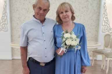 Супруги Вячеслав и Октябрина Волокитины департамента ЗАГС Забайкалья