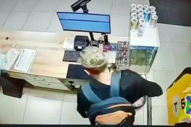 Житель Владивостока похитил 30 тысяч рублей из кассы магазина пресс-служба УМВД России по Приморскому краю