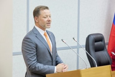 Антон Волошко, председатель Законодательного Собрания Приморского края Дмитрий Осипчук, ИА PrimaMedia