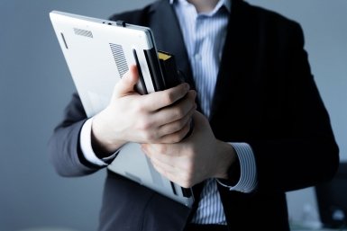 Еще один день сократят на час для работающих в 2026 году