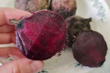 1 ст. л на 1 л воды - и вкуснющая яркая свекла готова: как сварить овощи за 7 минут