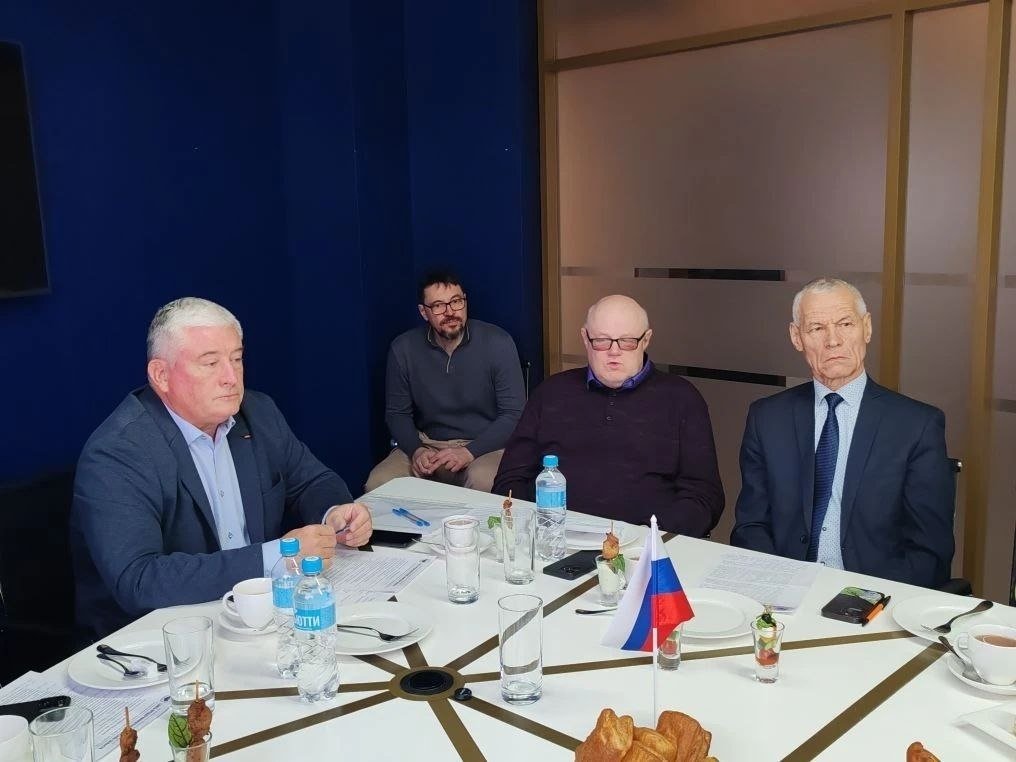 предоставлено Борисом Белобородовым