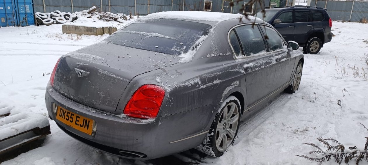 "Проклятый" Bentley экс-губернатора Хорошавина снова продают: цена смешная