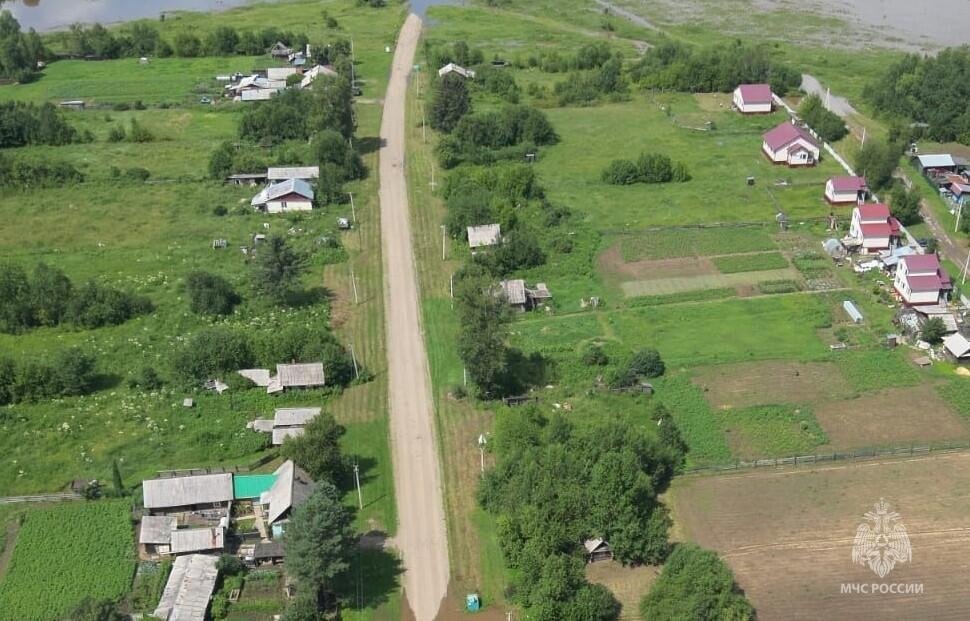 Вода покидает приусадебные участки в селе Ивановка ГУ МЧС России по Амурской области