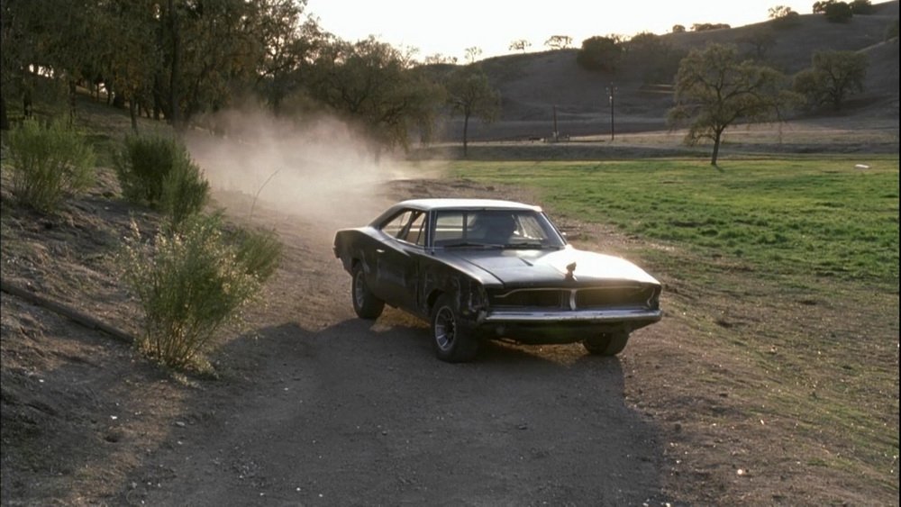 Культовый суперкар Dodge Challenger сдают в аренду в Благовещенске кадр из фильма &quotДоказательство смерти&quot (18+)