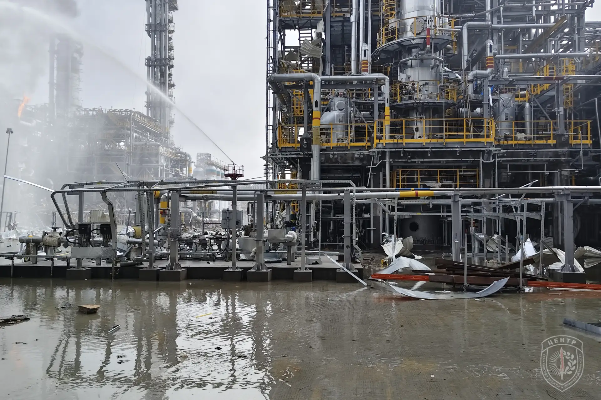 Крупный пожар на Амурском газохимическом комплексе произошел 25 августа Амурский центр ГЗ и ПБ
