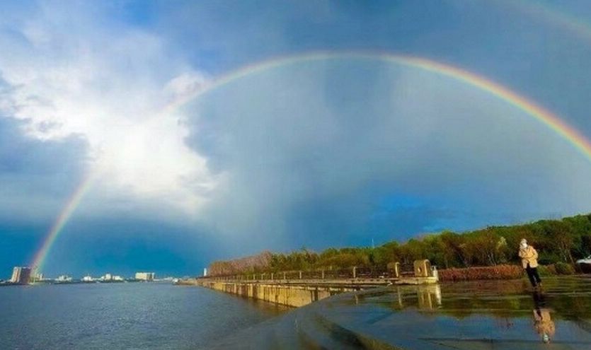 Фотоснимками в соцсетях поделились россияне и жители Поднебесной